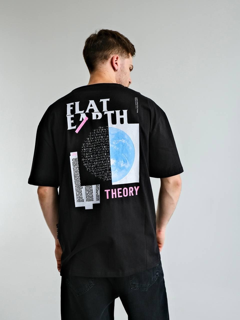 ФУТБОЛКА THEORY ЧОРНА